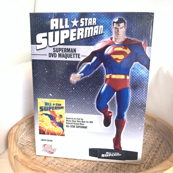 DC Comics Direct All-Star Superman DVD Maquette Statue - Picture 11 of 15